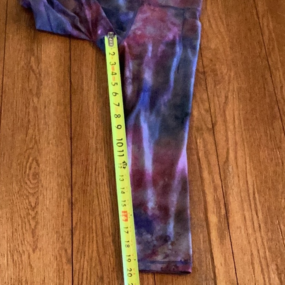 Athleta Salutation Stash Pocket Capri in Supernova - Picture 11 of 11